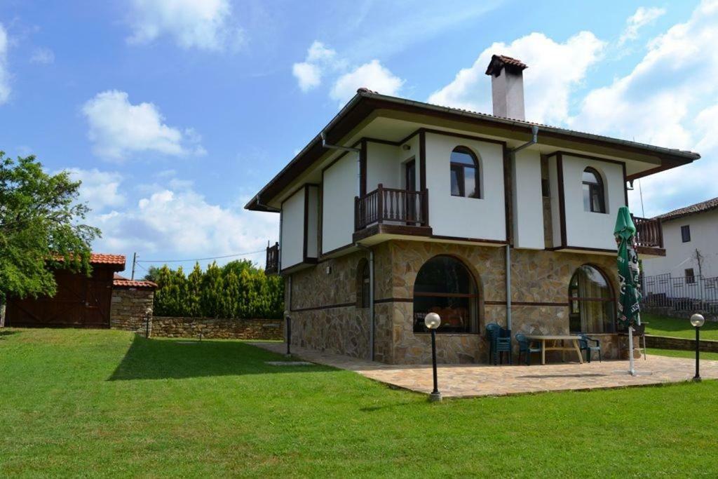 Sichanova Guest House Bruchkovtsi Экстерьер фото